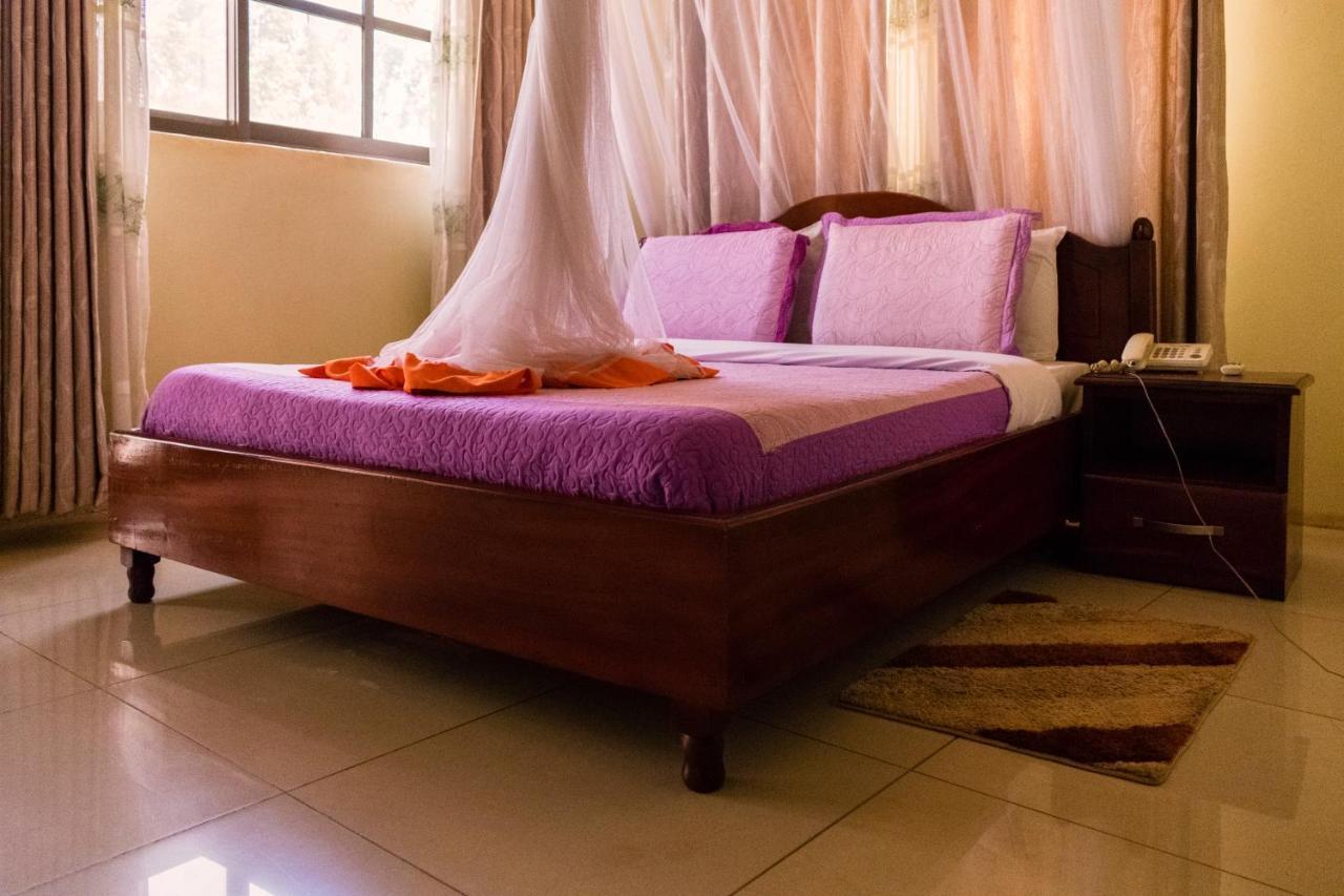 Kahondo Buffalo Hotel Kampala Makerere Zewnętrze zdjęcie