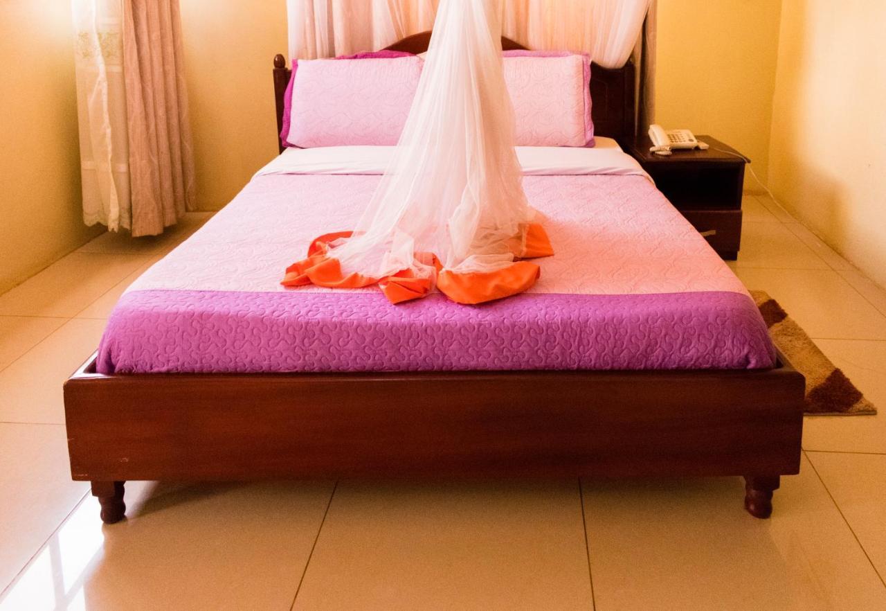 Kahondo Buffalo Hotel Kampala Makerere Zewnętrze zdjęcie