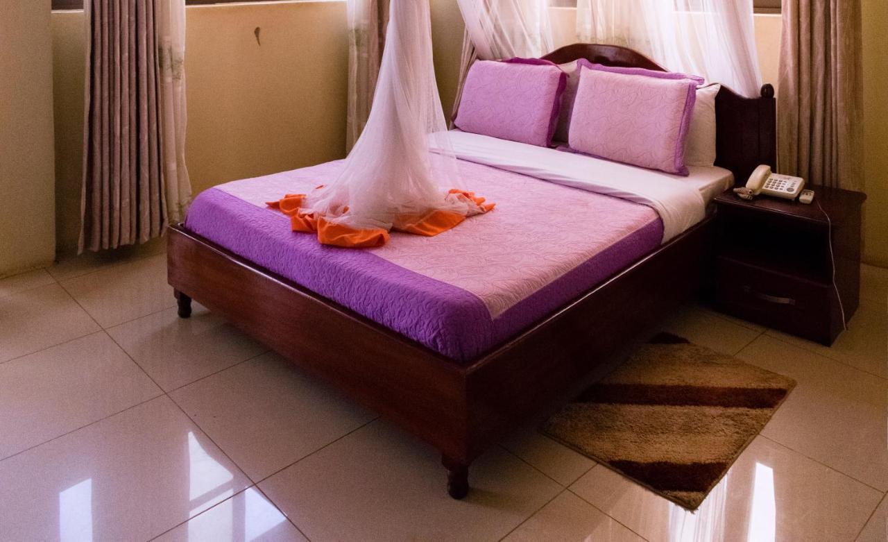 Kahondo Buffalo Hotel Kampala Makerere Zewnętrze zdjęcie