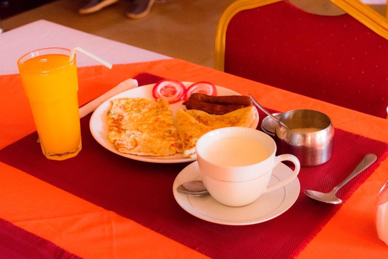 Kahondo Buffalo Hotel Kampala Makerere Zewnętrze zdjęcie